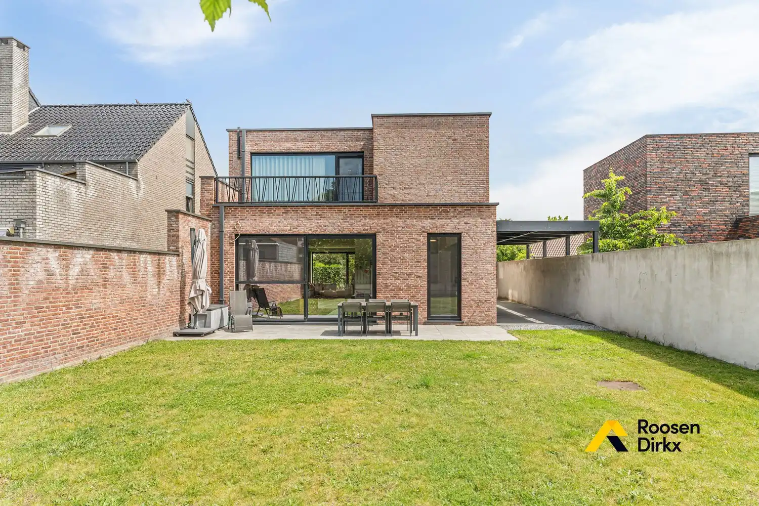 Luxueuze gezinswoning met 3 slaapkamers en 2 badkamers op toplocatie foto 35