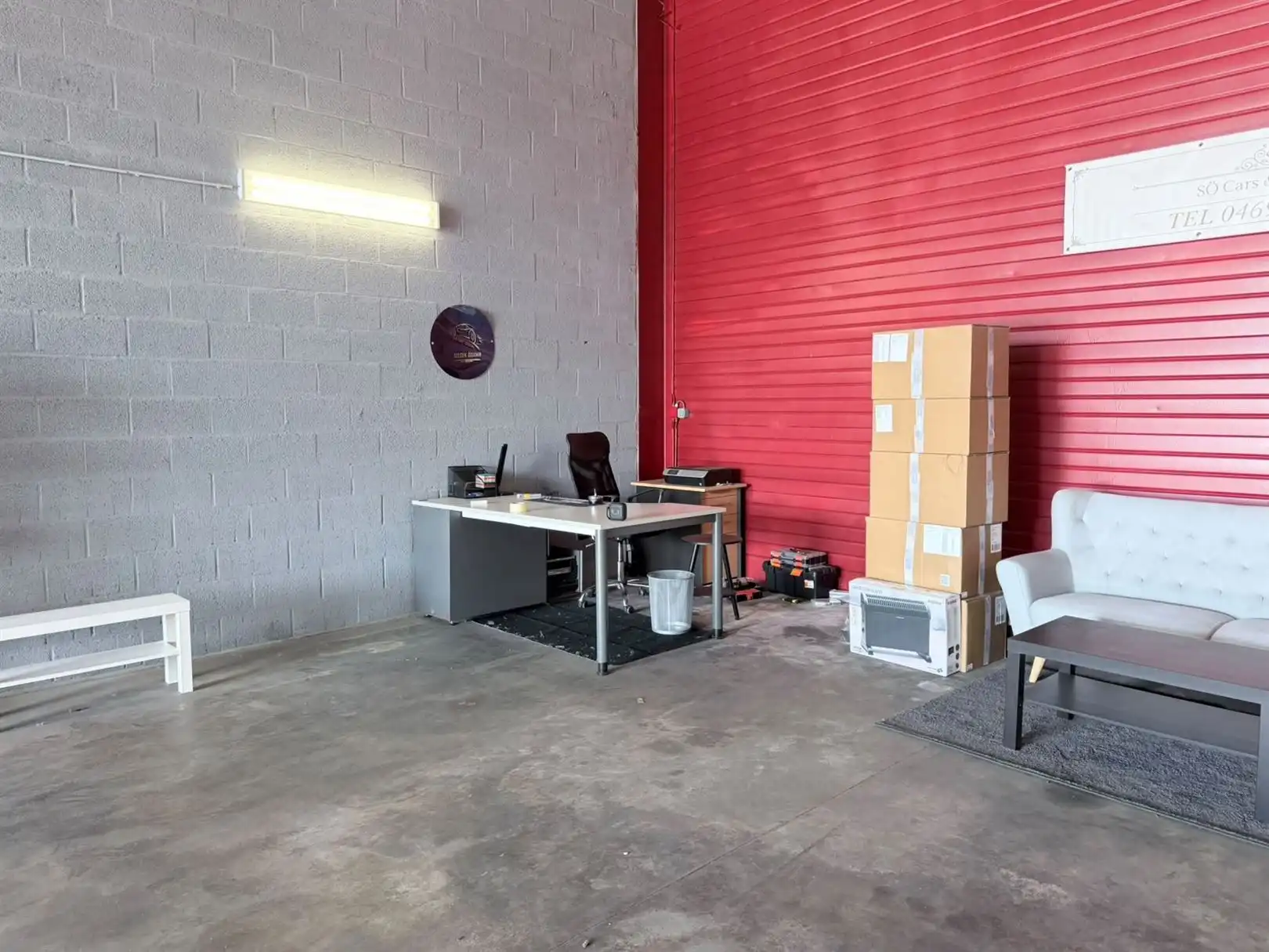 TE HUUR: Opslagruimte van 140m² te Genk! foto 5