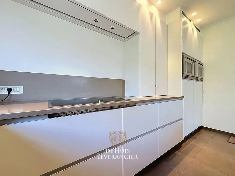 Kom levenslang genieten aan zee in deze instapklare gelijkvloerse villa op uitzonderlijke toplocatie in Oostduinkerke! foto 9