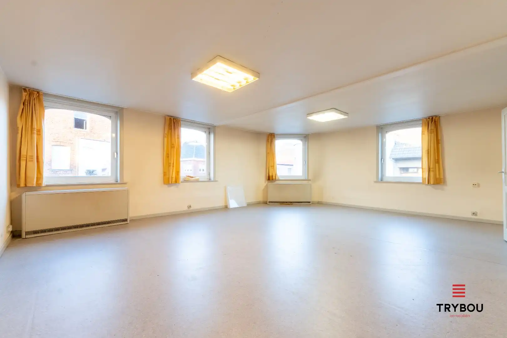 Ruime hoekwoning met tuin te Houthulst foto 6