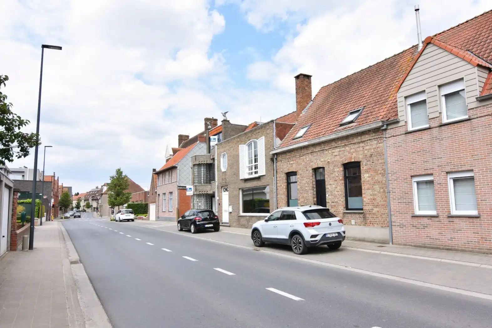 Gezellige rijwoning met diepe tuin in Moorslede foto 23