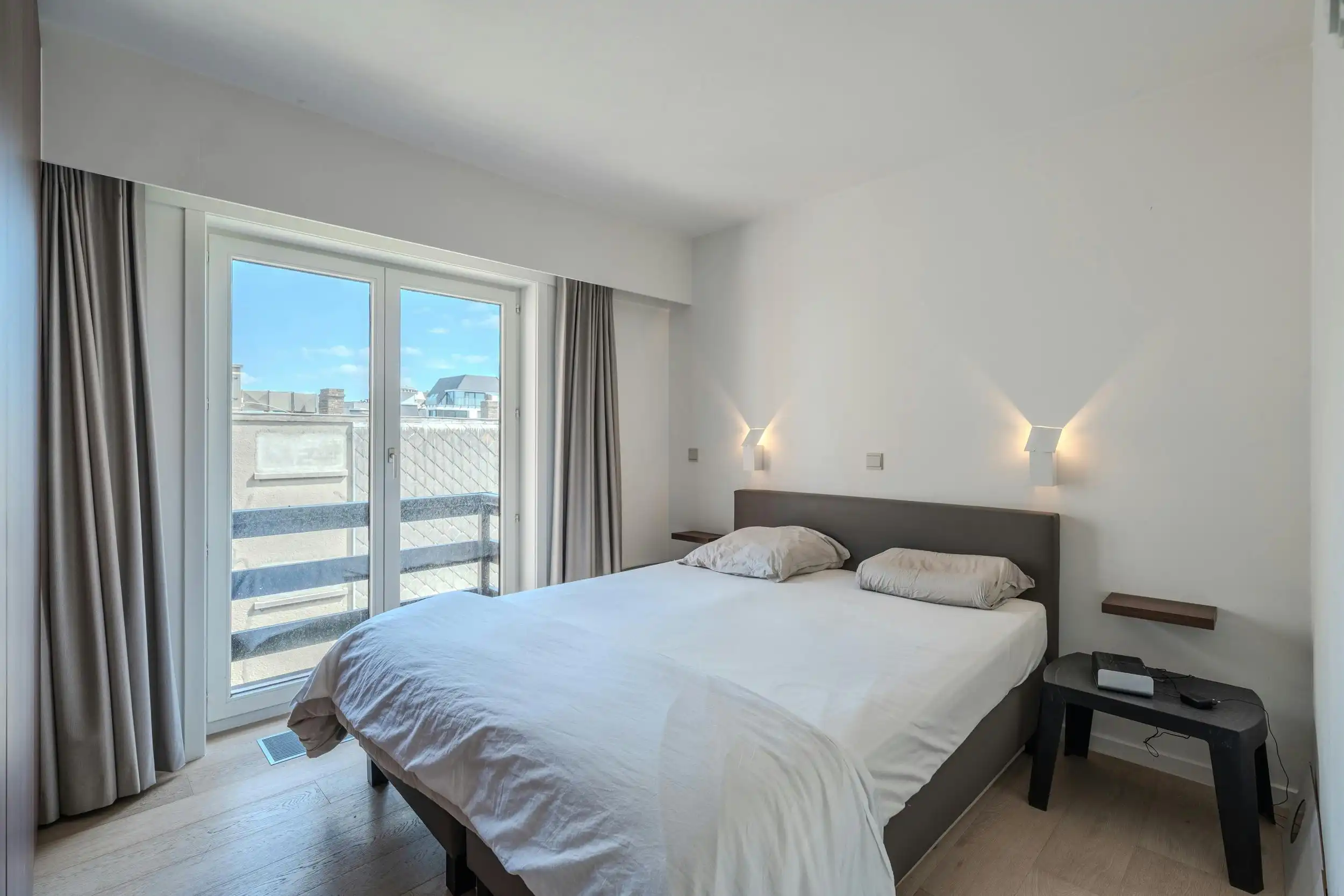 Ruim 2 slaapkamer appartement met zonneterras en zeezicht! foto 12