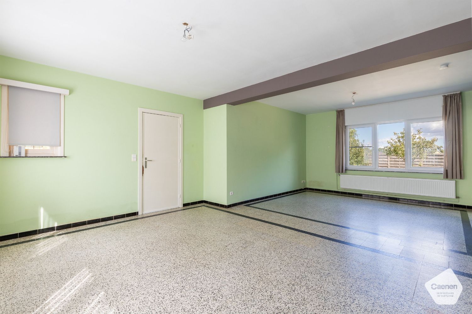 VRIJSTAANDE LANDELIJKE GELEGEN TE RENOVEREN WONING met 3 slaapkamers en MOOI PERCEEL VAN 980 m² foto 4