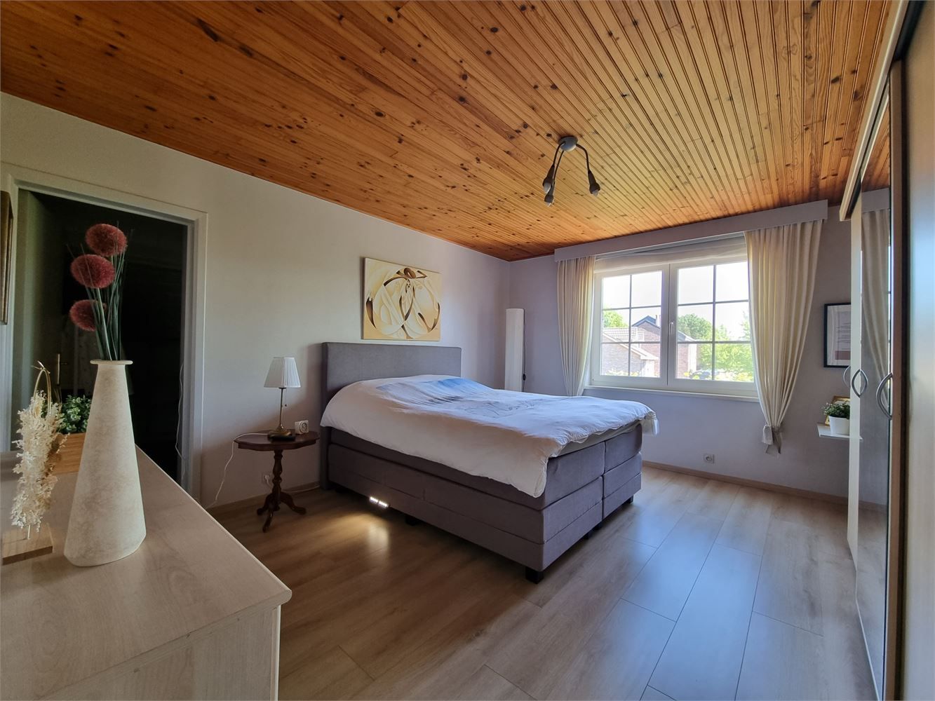 Ruime, residentieel gelegen woning met werkplaats foto 21