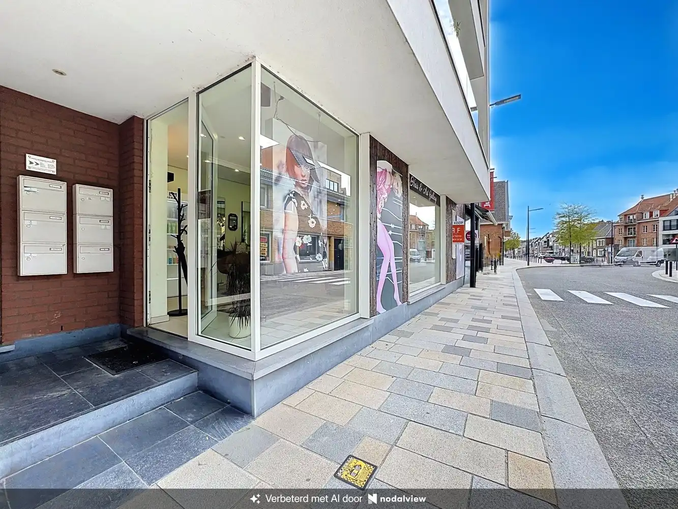 Unieke Investeringsopportuniteit: Commercieel gelijkvloers handelspand (160m²) in hartje Sint-Lievens-Houtem foto 5