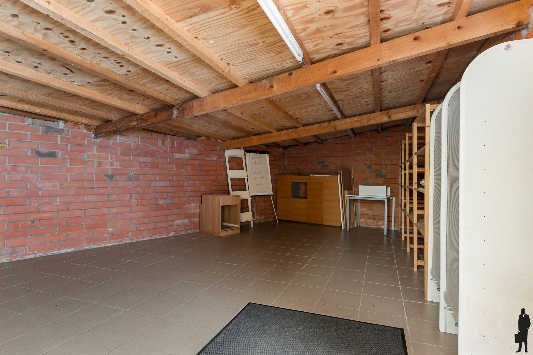 Multifunctioneel handelspand met duplexwoonst. foto 15