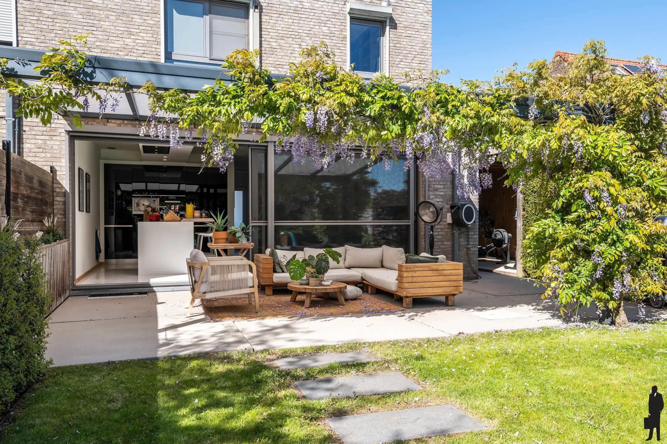 Luxueuze halfopen woning met verwarmd zwembad foto 23