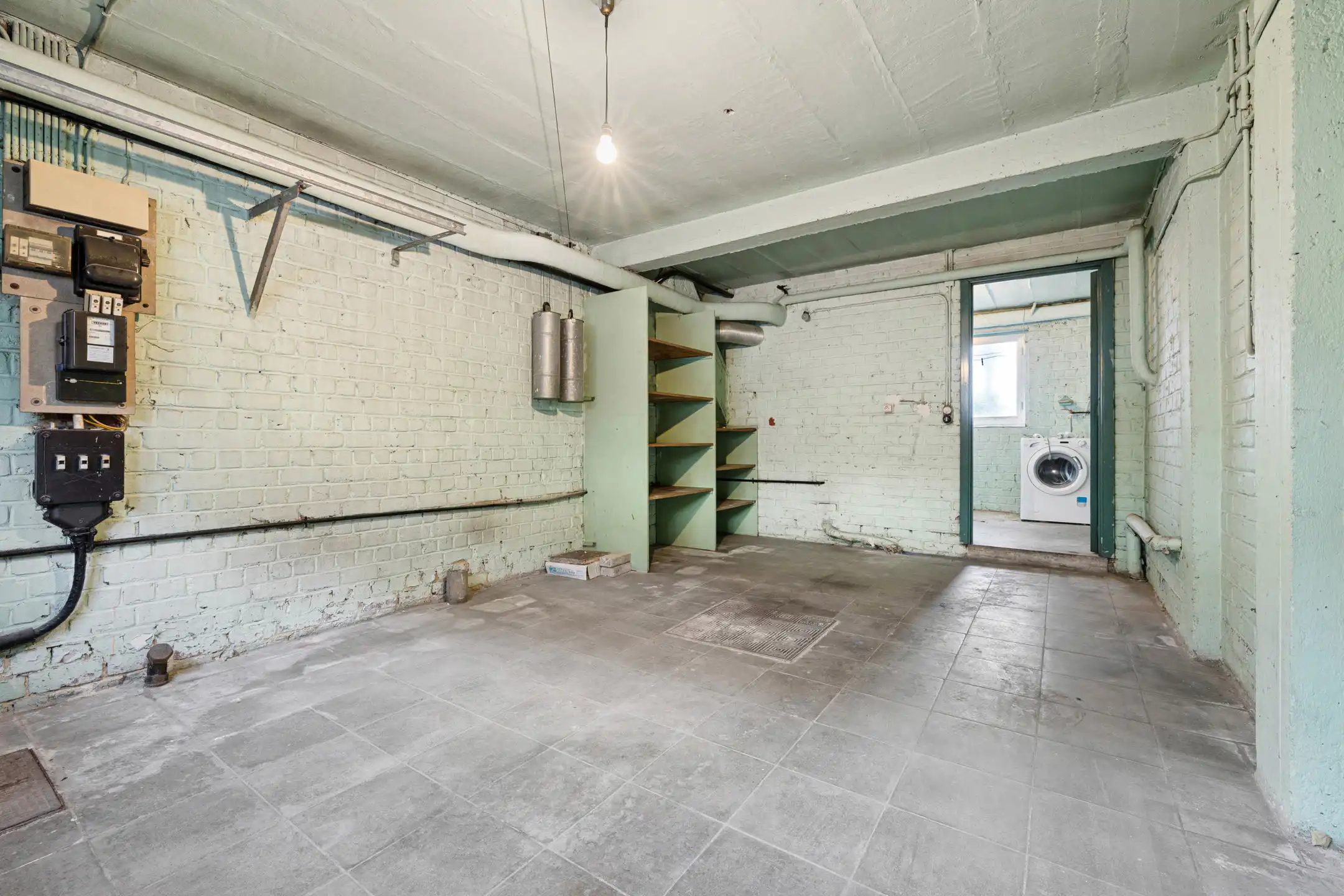 Huis met “mooie verdieping”: 2 slaapkamers + studeerkamer foto 22
