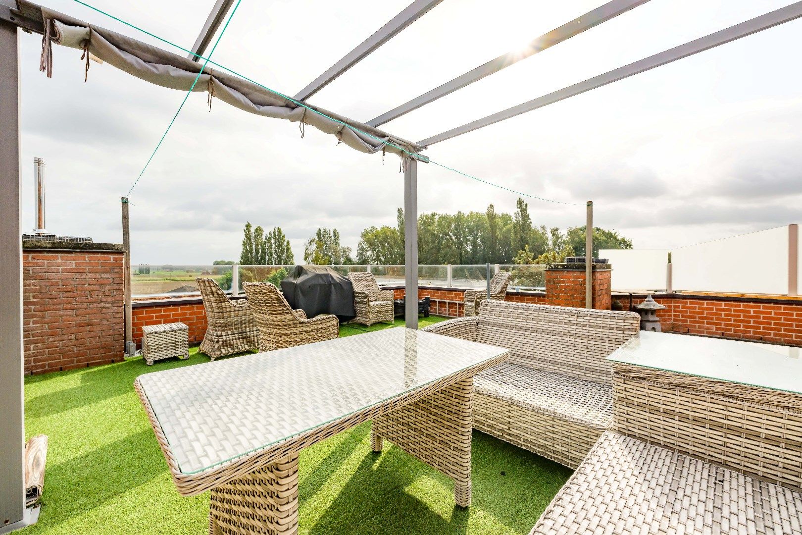 RUIM APPARTEMENT 112 m² | TERRAS 46 m² & GARAGE IN HET PITTORESKE KANEGEM  foto 17