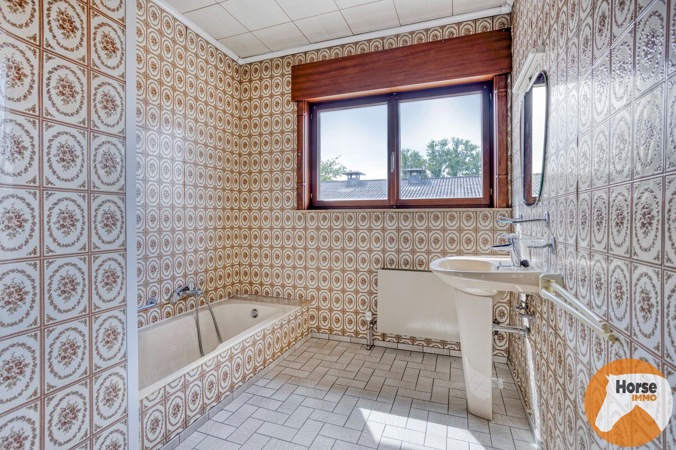 WOUBRECHTEGEM - Charmante woning met 2 loodsen op 1,61 ha  foto 13