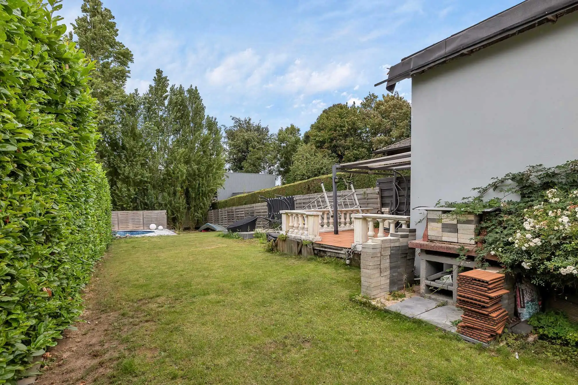 Rustieke woning op strategische ligging foto 40