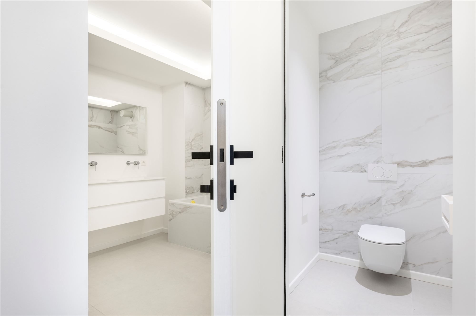 Gerenoveerd en energiezuinig appartement te huur in hartje Antwerpen! foto 10