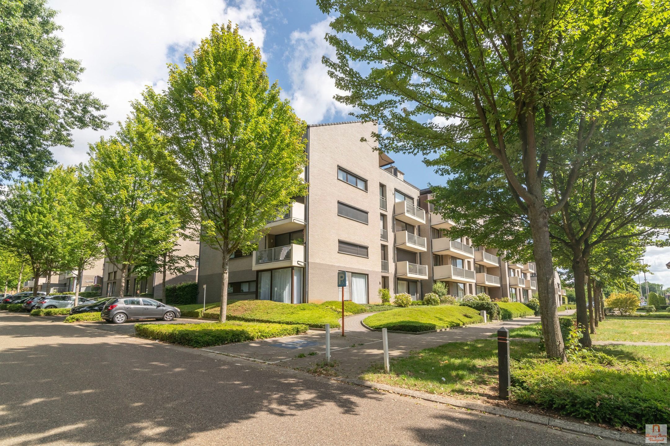 Elegant penthouse met zonneterras in hartje Beringen foto 38