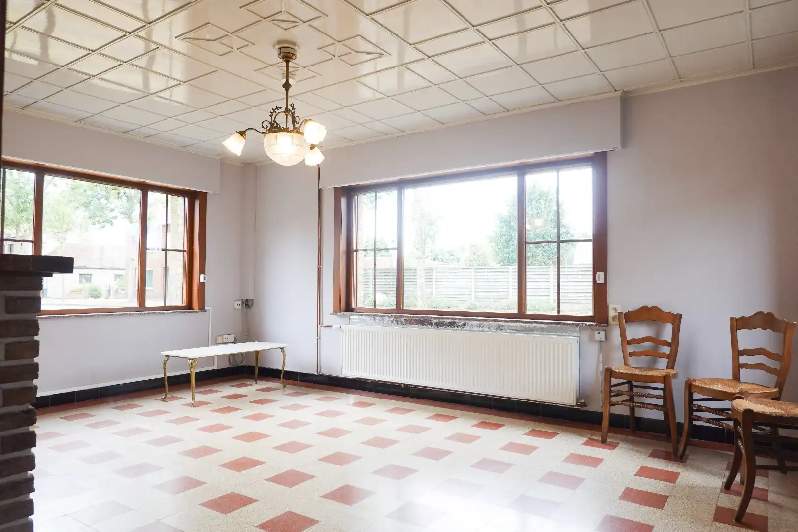 Charmante vrijstaande woning met 5 slaapkamers, ruime tuin en grote garage foto 6