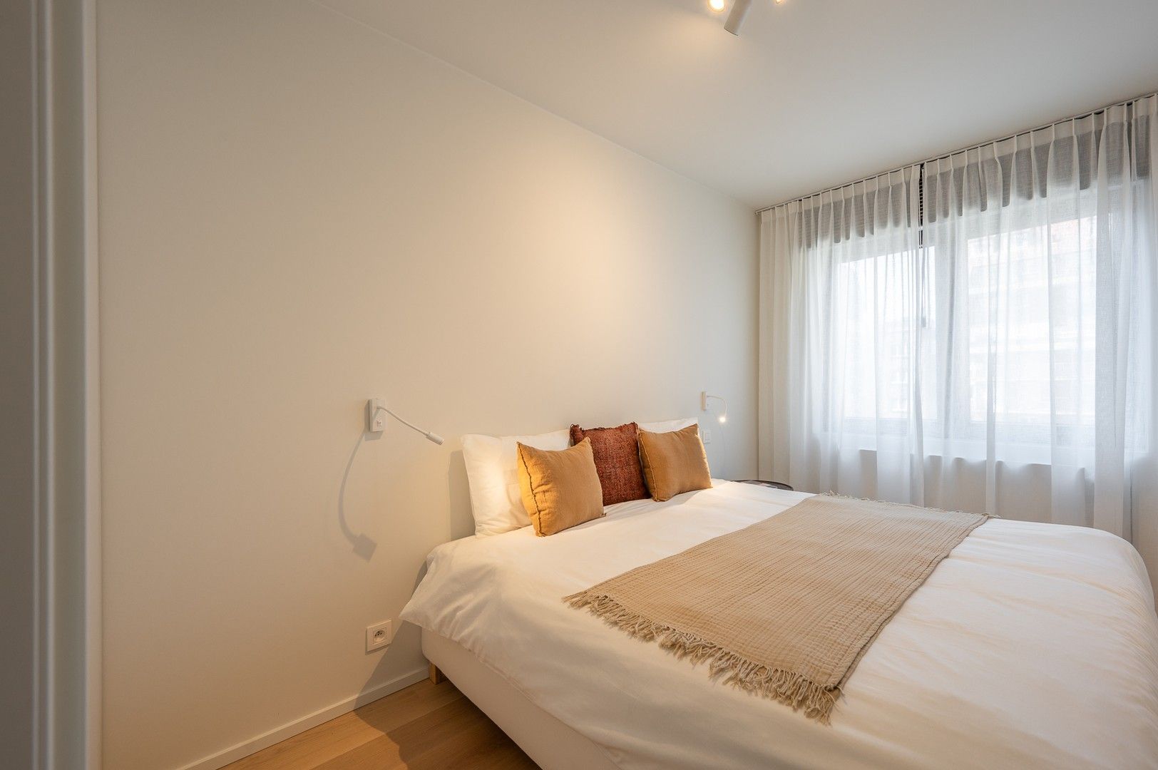 Volledig gerenoveerd appartement met zuidgericht terras heel centraal gelegen op de Kustlaan. foto 15