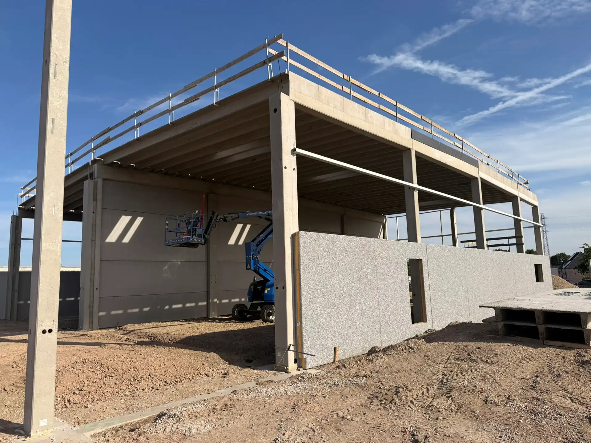 Nieuwbouw KMO-unit te huur in Temse foto 6