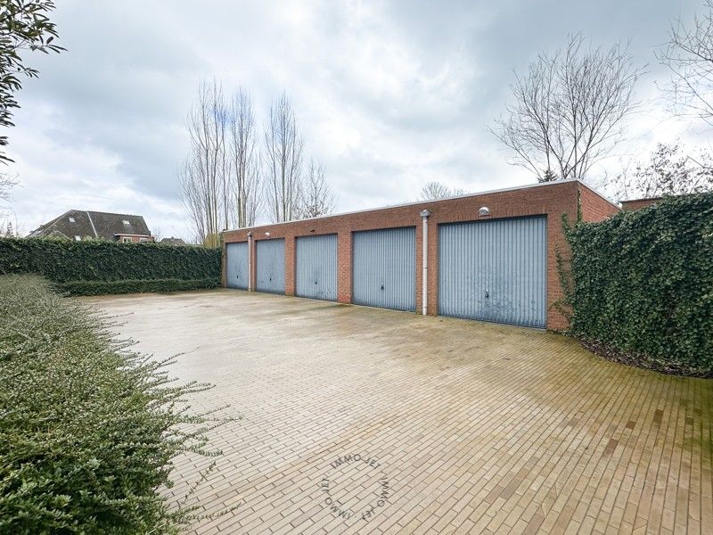 Gelijkvloers appartement met 1 slaapkamer, garage en tuin. foto 10