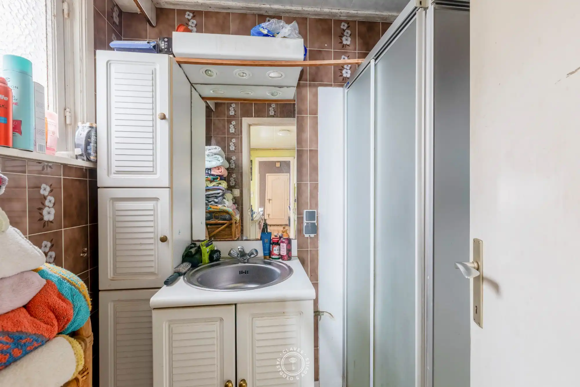 Op te frissen woning met fijne tuin foto 11