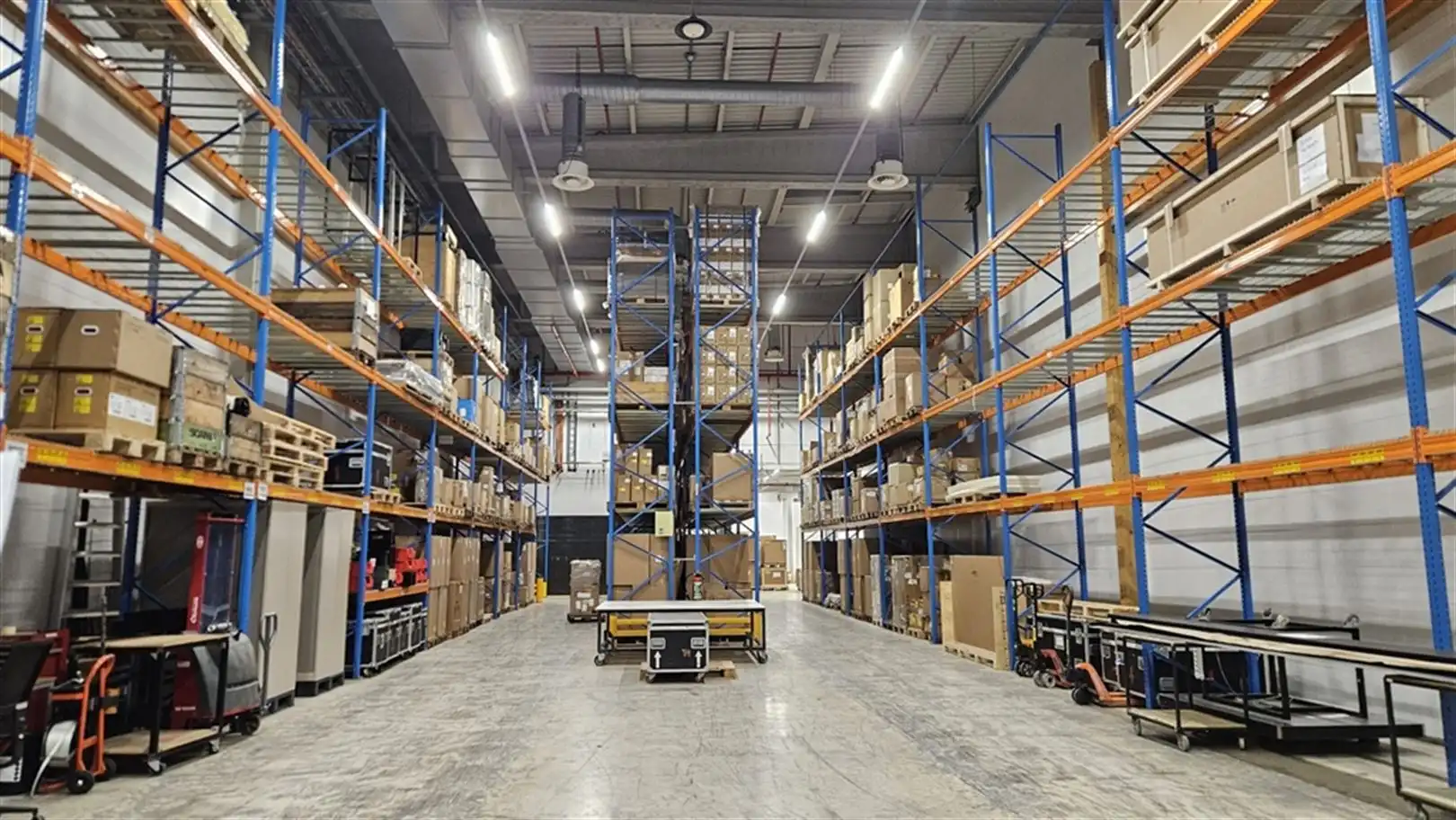 Logistiek met kantoren foto 12