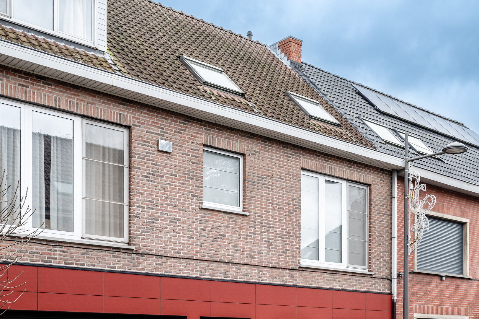 Licht en ruim duplex appartement met 3 slaapkamers in het hart van Kalfort foto 2