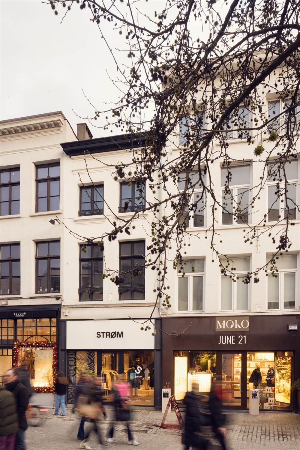 Top commerciële locatie in hartje Antwerpen – Korte Gasthuisstraat 43-45 foto {{pictureIndex}}