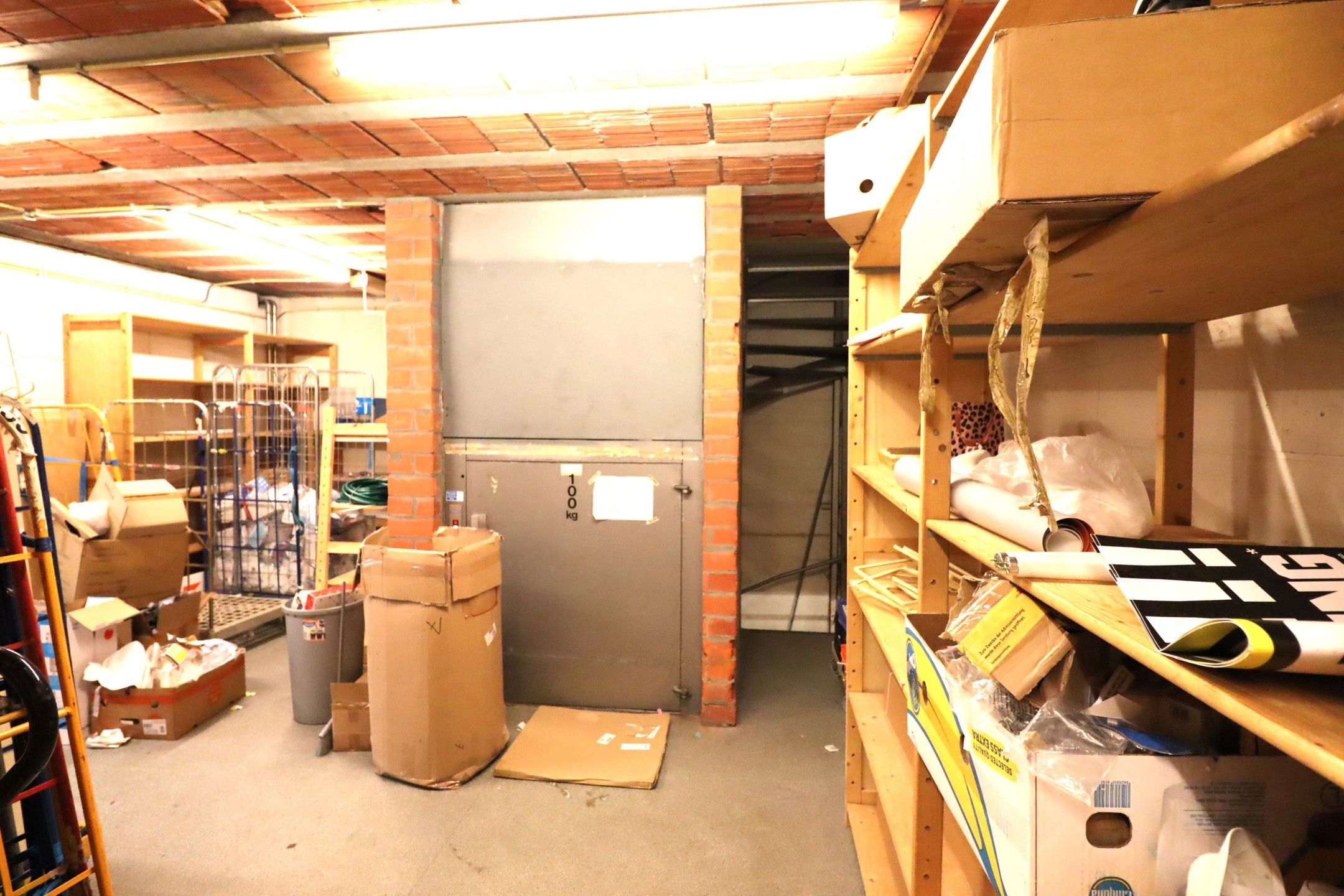 Ruim handelspand 888m² foto 8