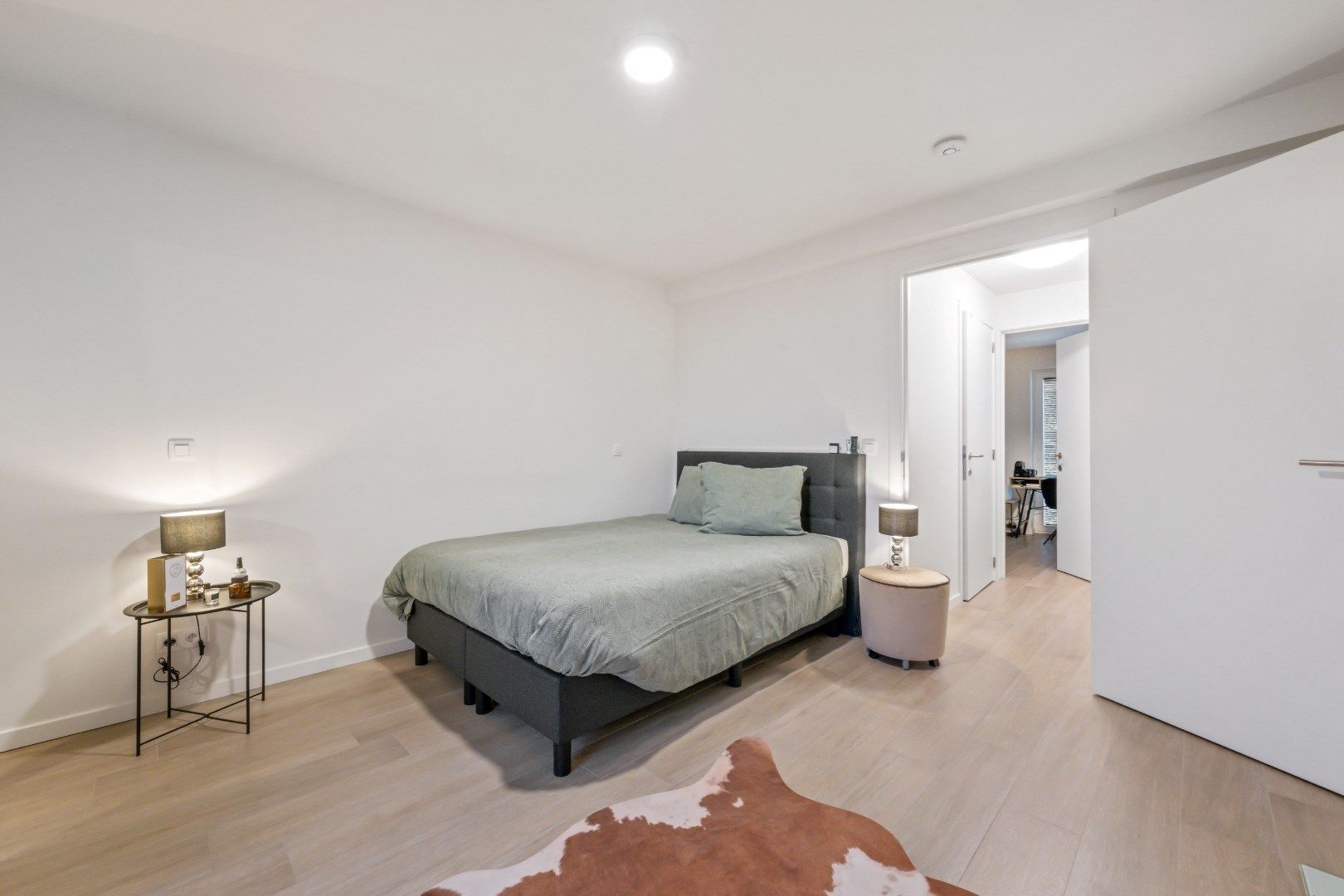 Recent appartement met groot, zonnig terras foto 7