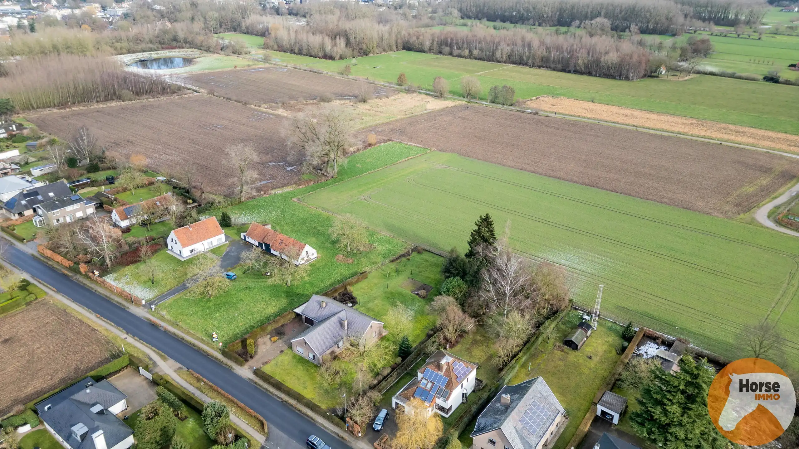 SINT-MARTENS-LATEM- Uniek gelegen hoeve met aanpalende grond foto 3
