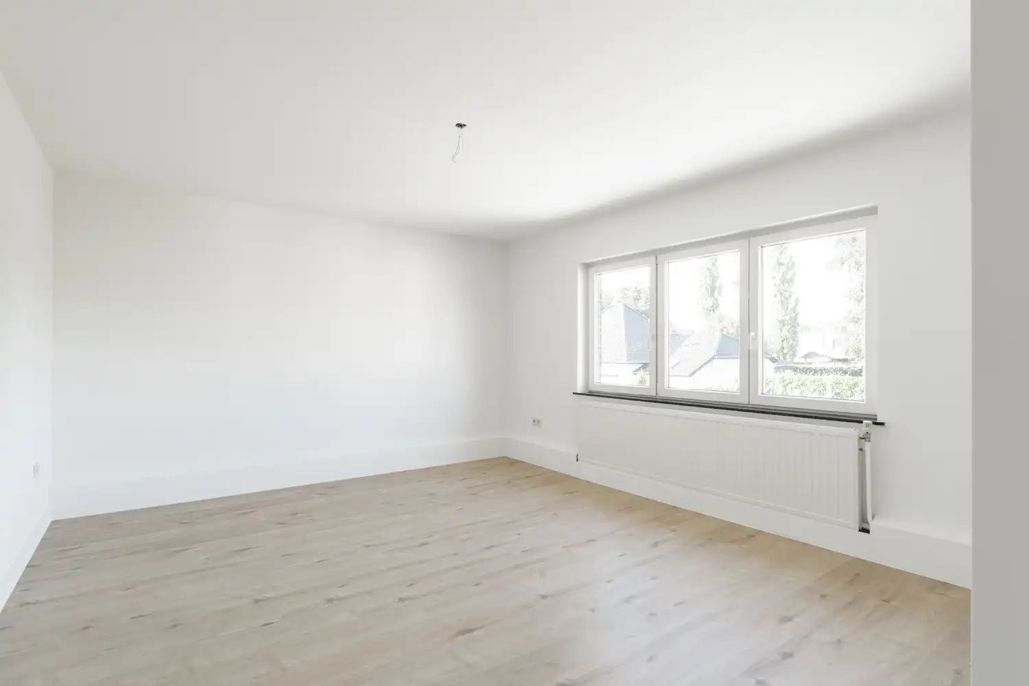 Volledig gerenoveerde ruime gezinswoning in het hart van Eksel foto 23