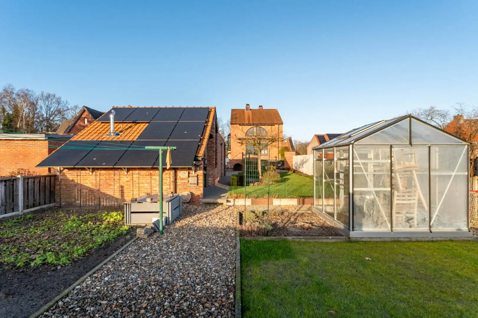 Gezinswoning met zuidgerichte tuin en garage, 5a 85ca foto 28