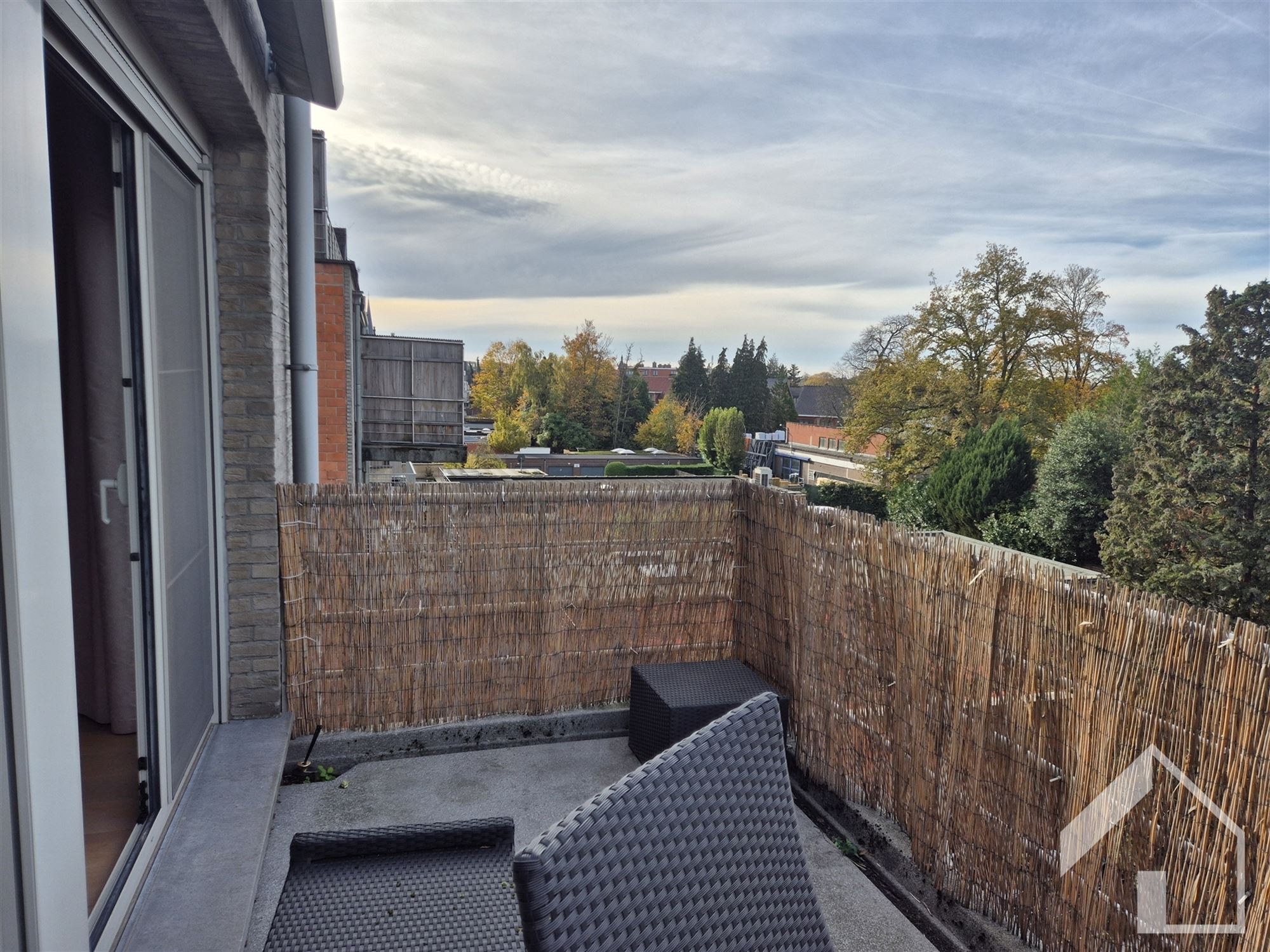 Appartement 3de verdieping, 2 slaapkamers, Lift en autostaanplaats foto 11