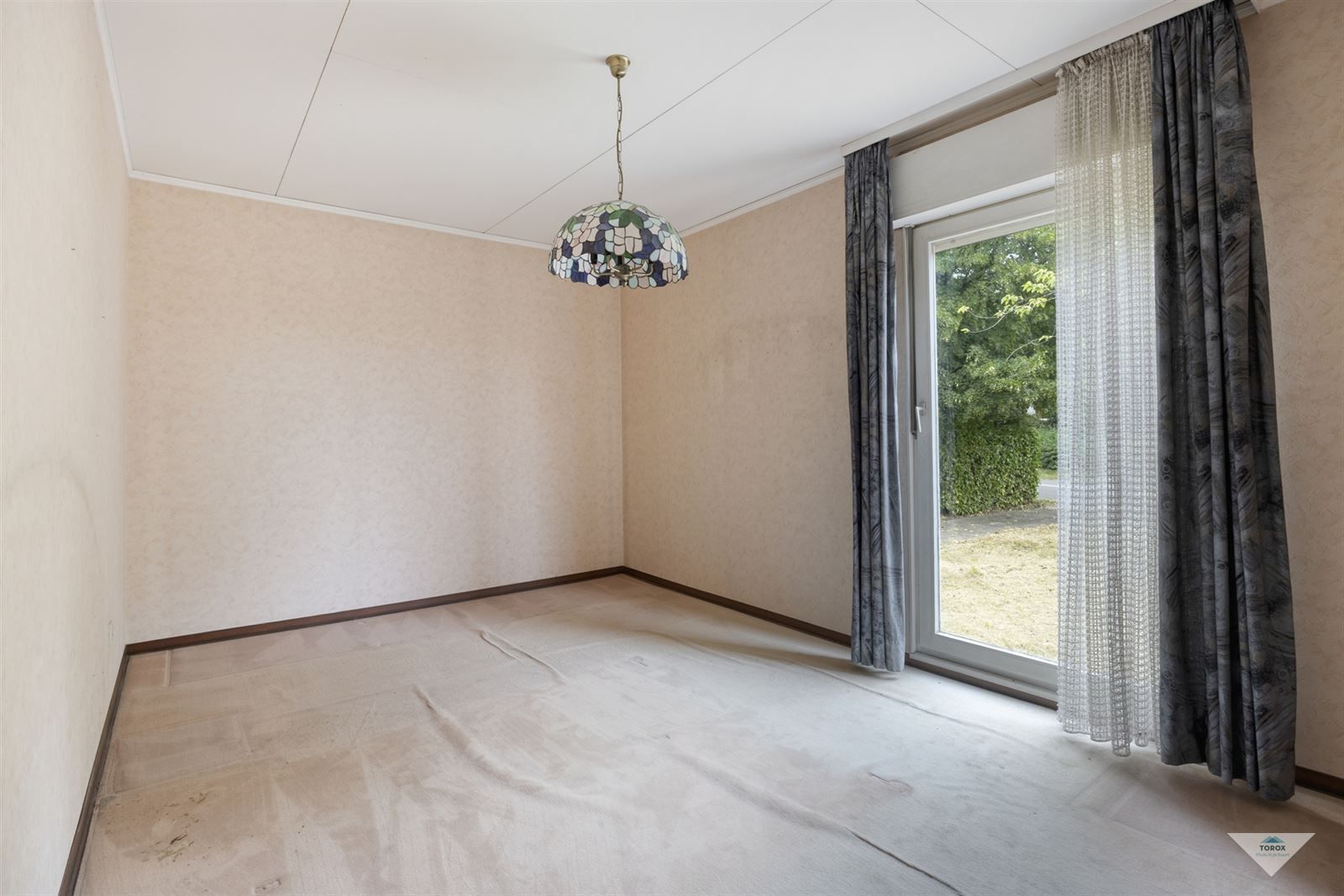 Ruime woning met veel potentieel foto 11