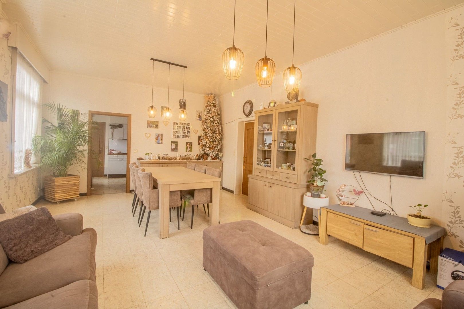 Ruime hoekwoning met gunstig EPC en veel potentieel foto 2