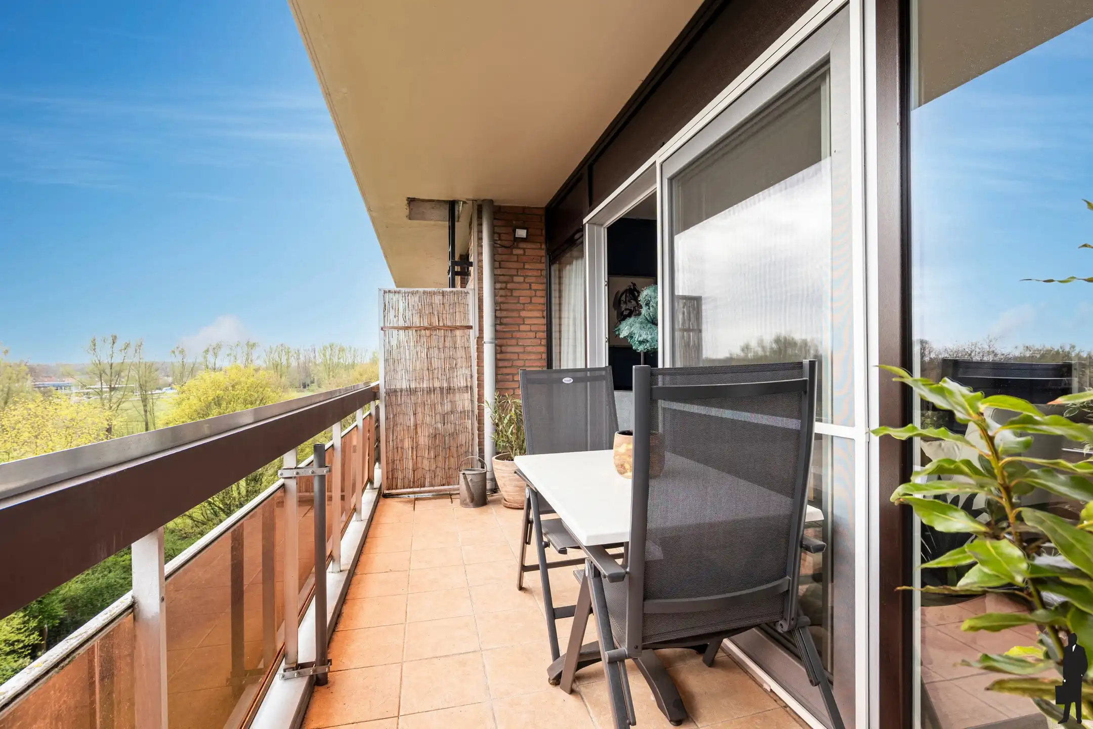 Instapklaar 3-slaapkamer appartement met groen zicht foto 6