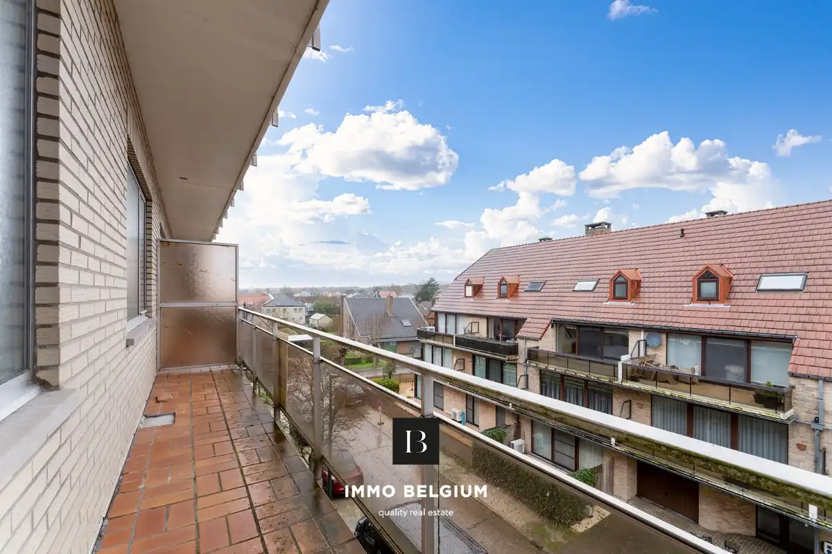 Ruim appartement met garage nabij het centrum foto 2