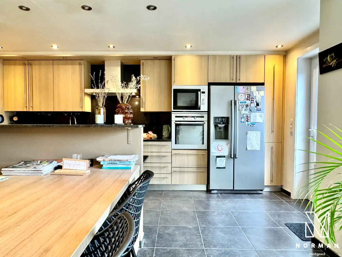 Instapklare woning met 2 slaapkamers, tuin en garage te huur in rustige woonwijk te Hulste! foto 9