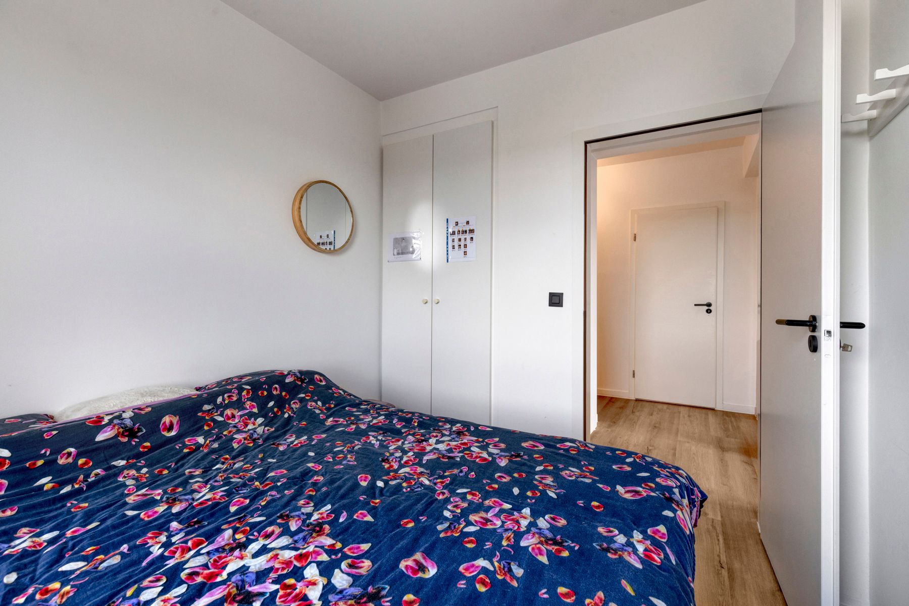 Centraal gelegen gerenoveerd appartement | Station Brugge foto 26