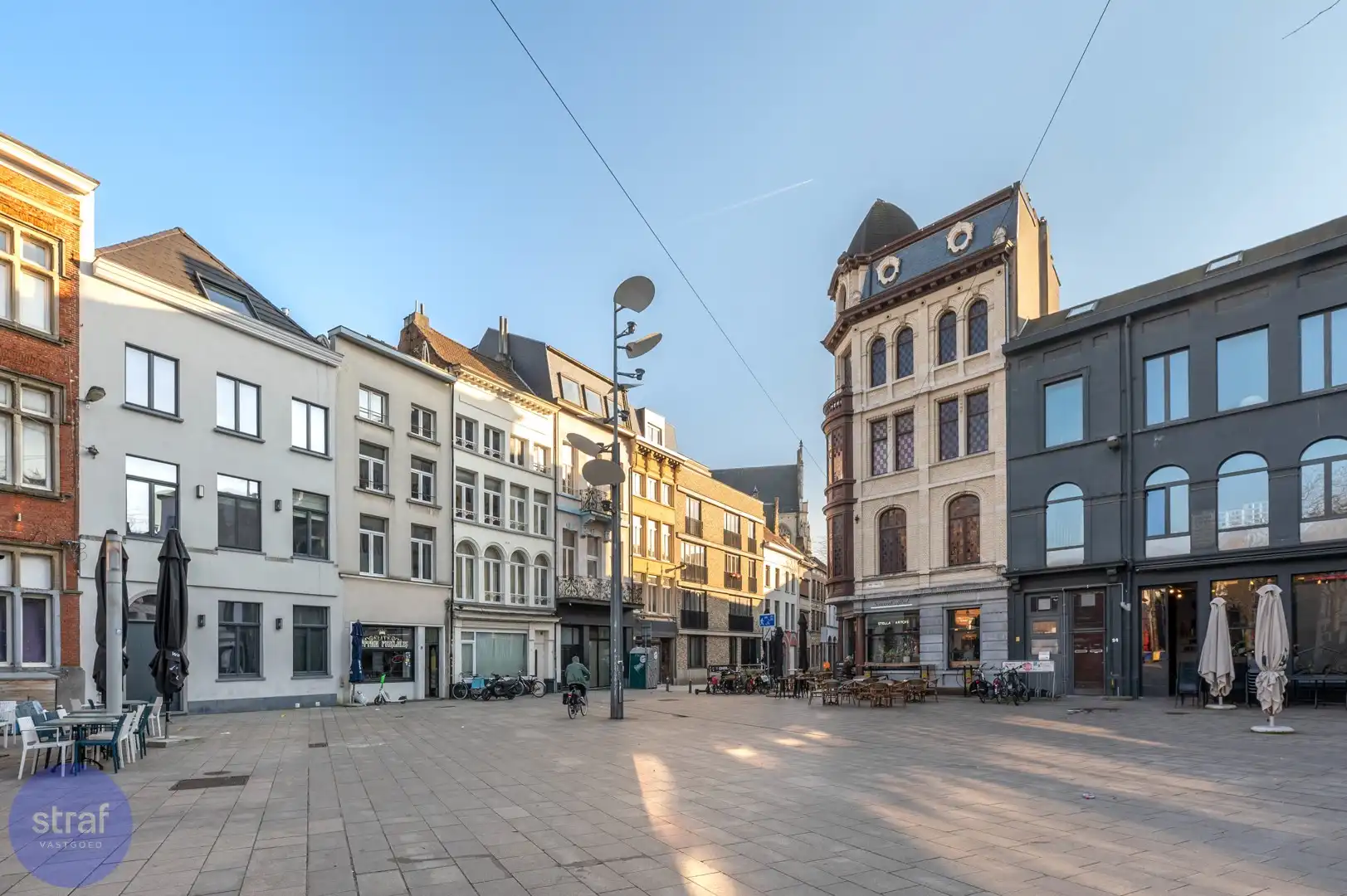 Horecapand in centrum Antwerpen foto {{pictureIndex}}