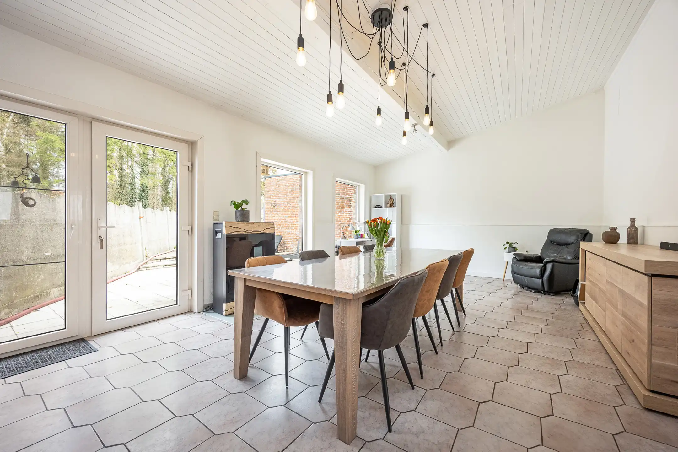 Instapklare woning met 4 slpks en tuin nabij centrum Beerse foto 13