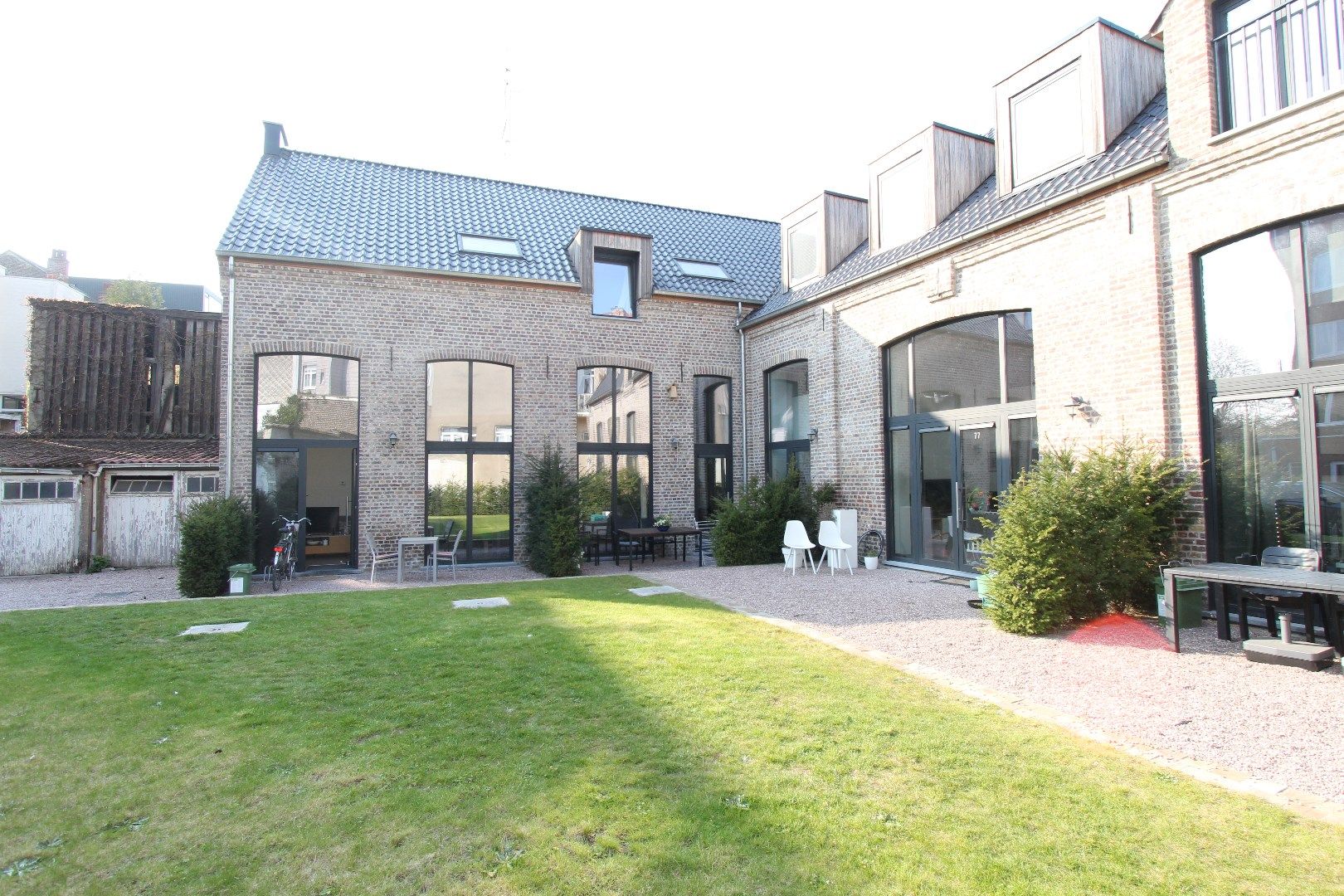 Moderne, lichtrijke woning met twee slaapkamers  foto 9