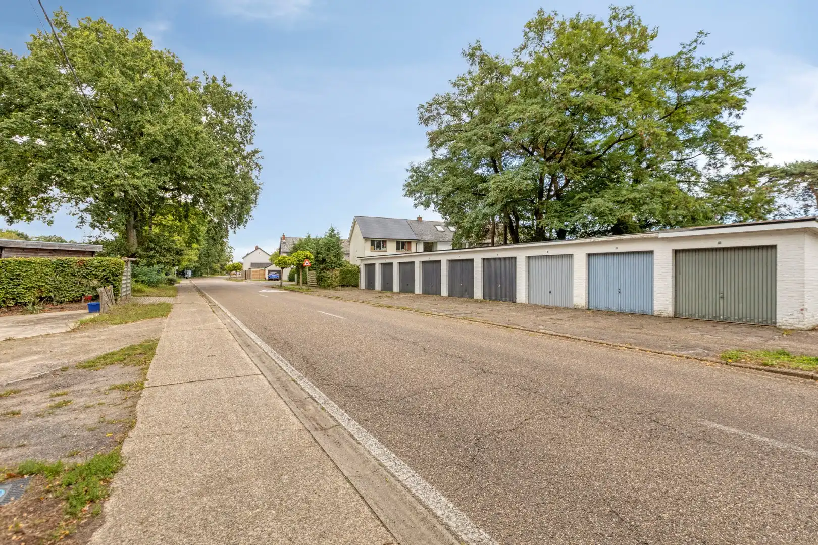 Te renoveren woning met 3 SLPKS in Mol - Donk ! foto 29