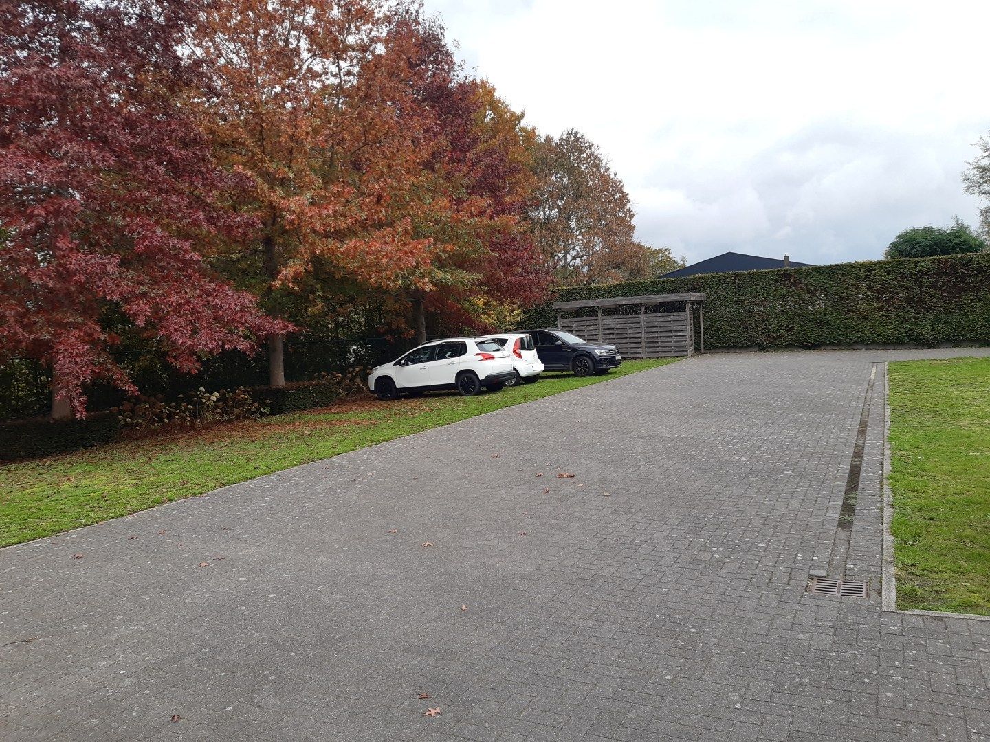 Eigentijds appartement met  autostaanplaats. Geen vaste kosten. foto 16
