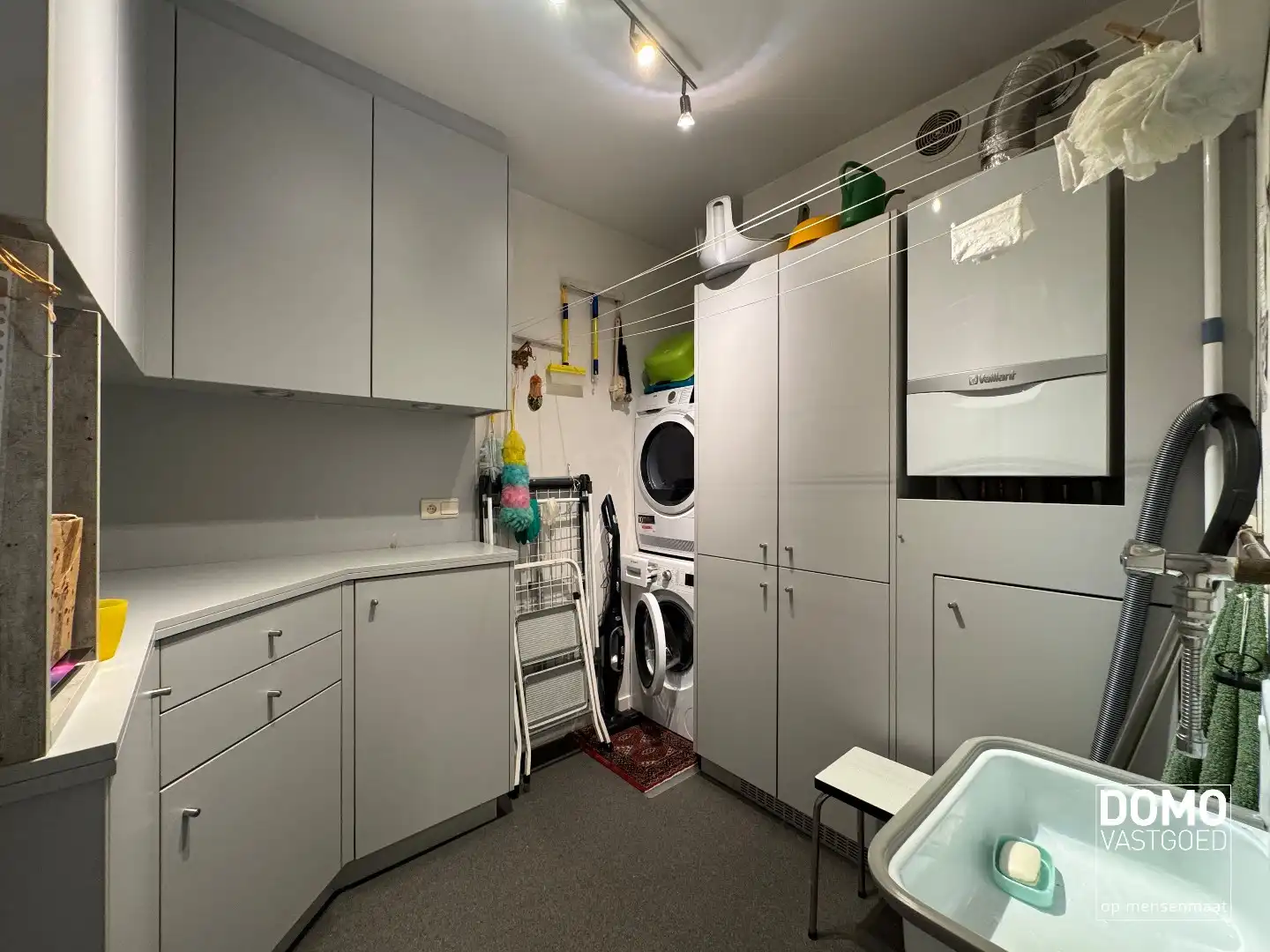 Ruim appartement van 121 m² met drie slaapkamers, twee terrassen en privatieve garagebox op toplocatie in Hasselt foto 14