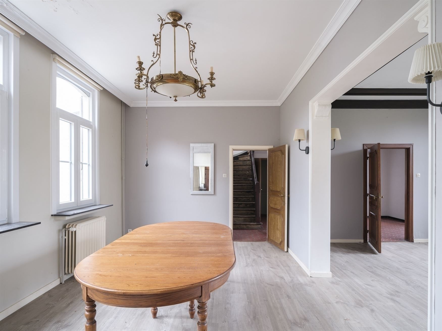 Karakterwoning met riante bijgebouwen foto 9