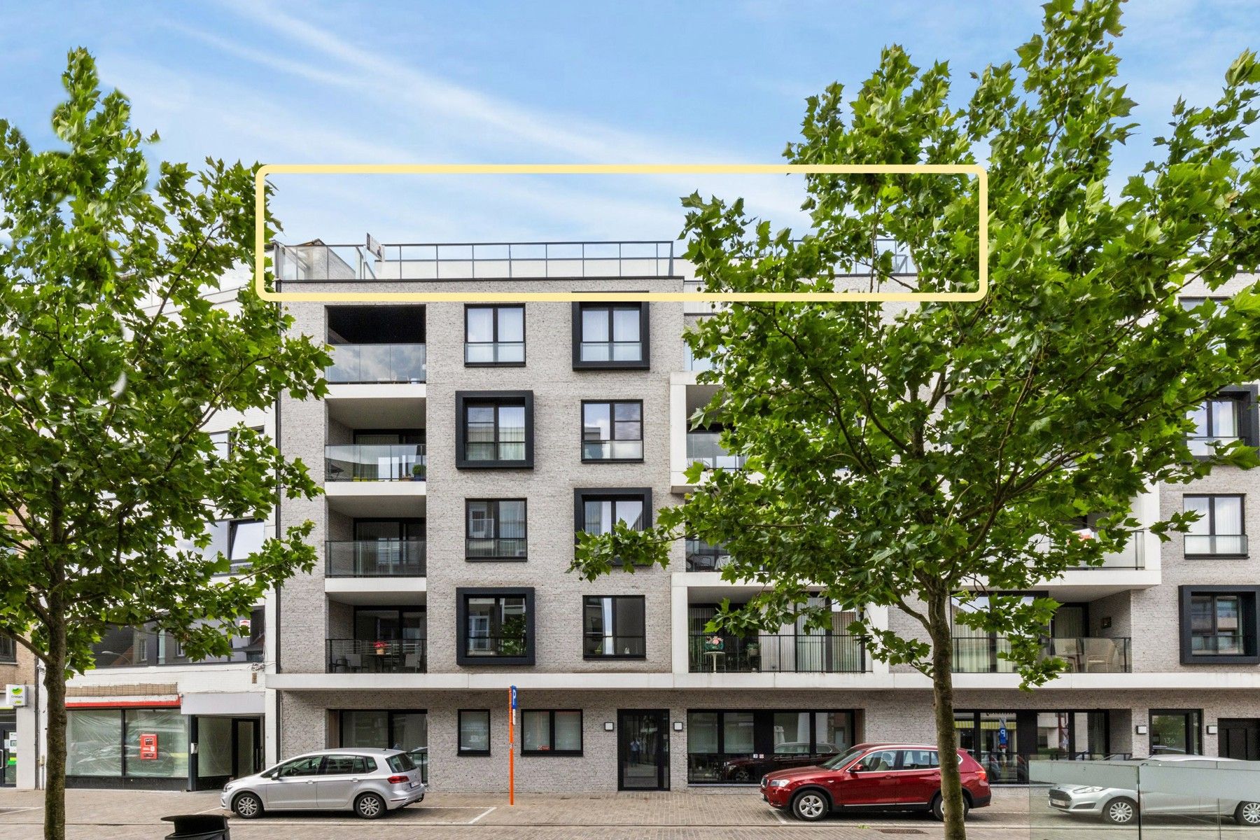 Luxe penthouse met XXL terrassen in centrum Deinze foto 26
