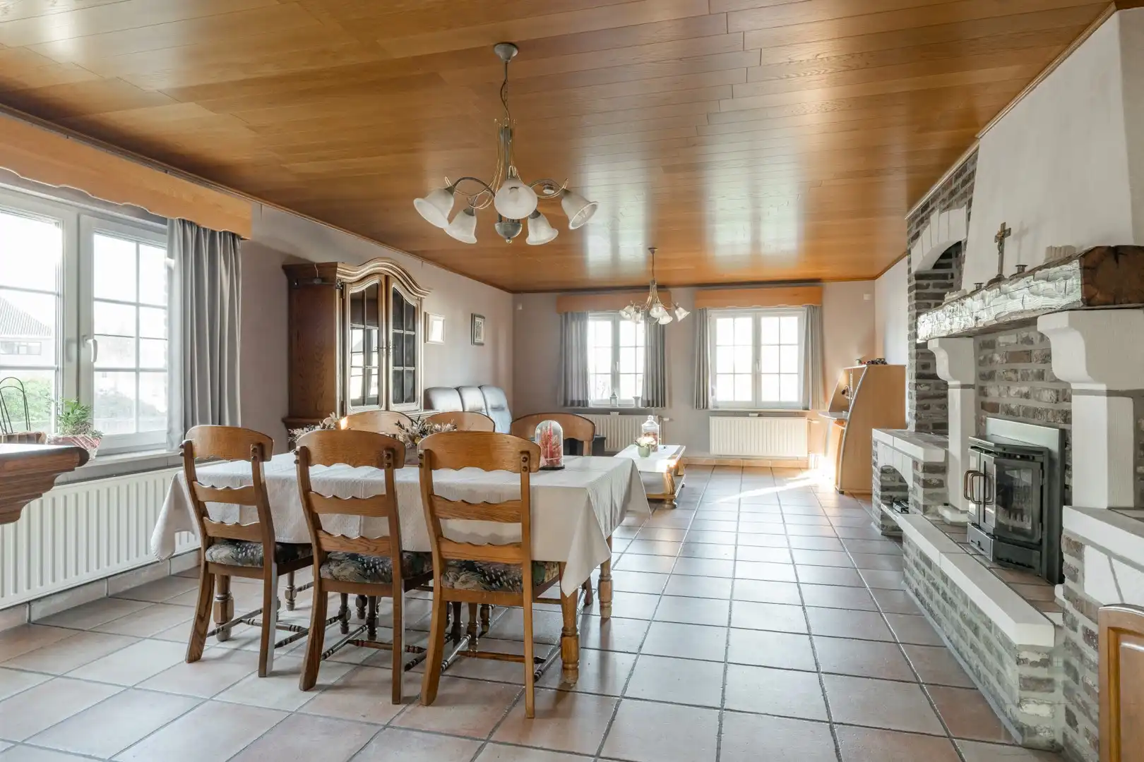 Bungalow met centrale ligging te Lindelhoeven foto 3