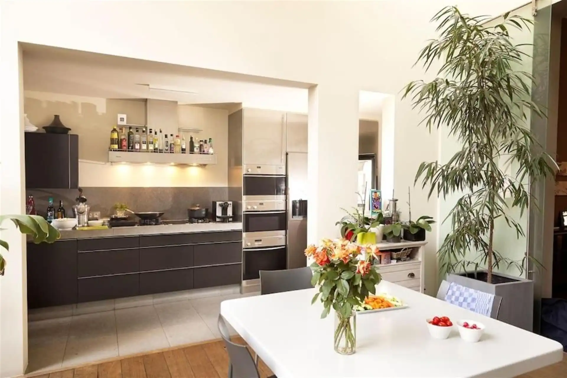 Uitzonderlijk herenhuis met wellness in hartje Mechelen foto 2