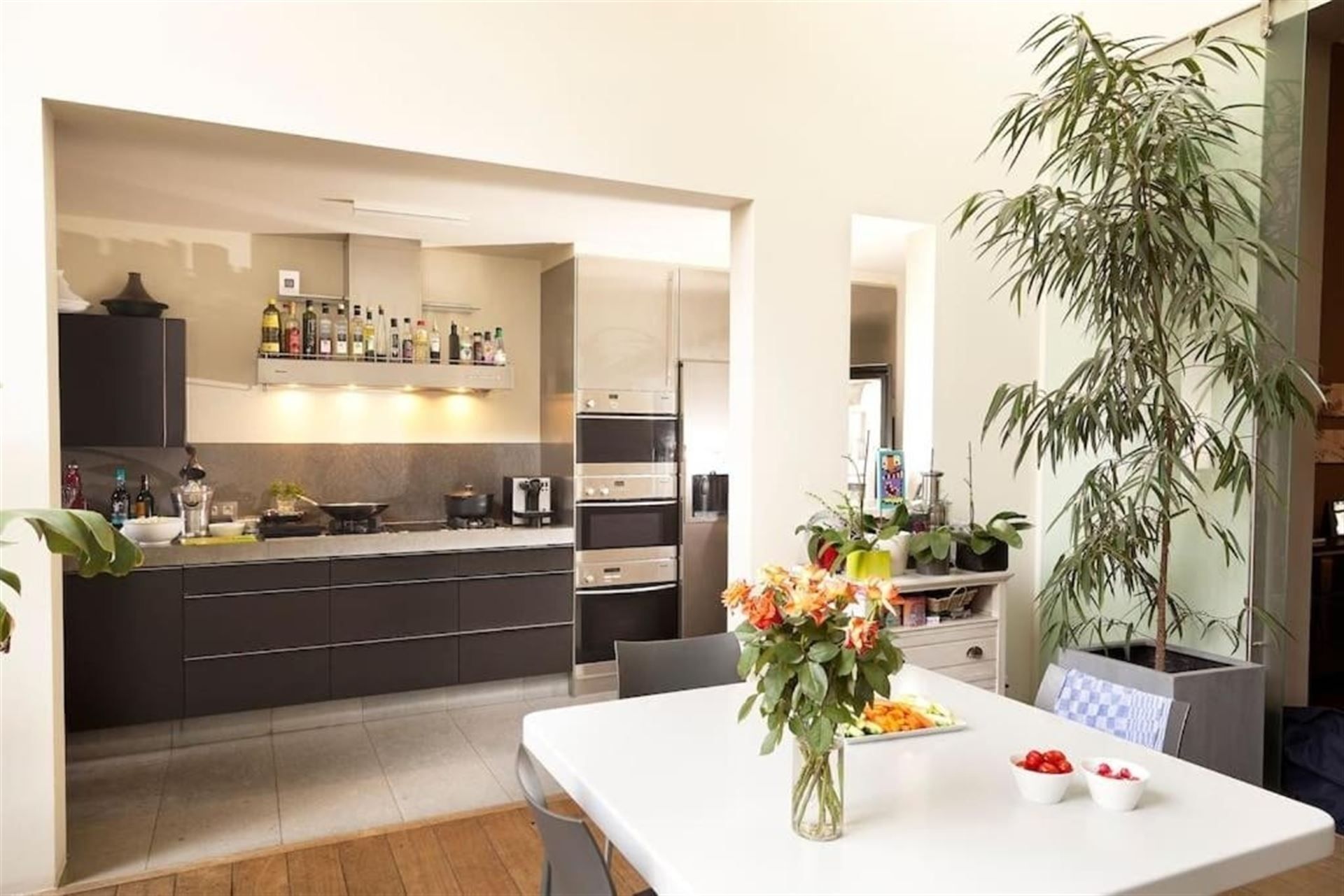 Uitzonderlijk herenhuis met wellness in hartje Mechelen foto 2