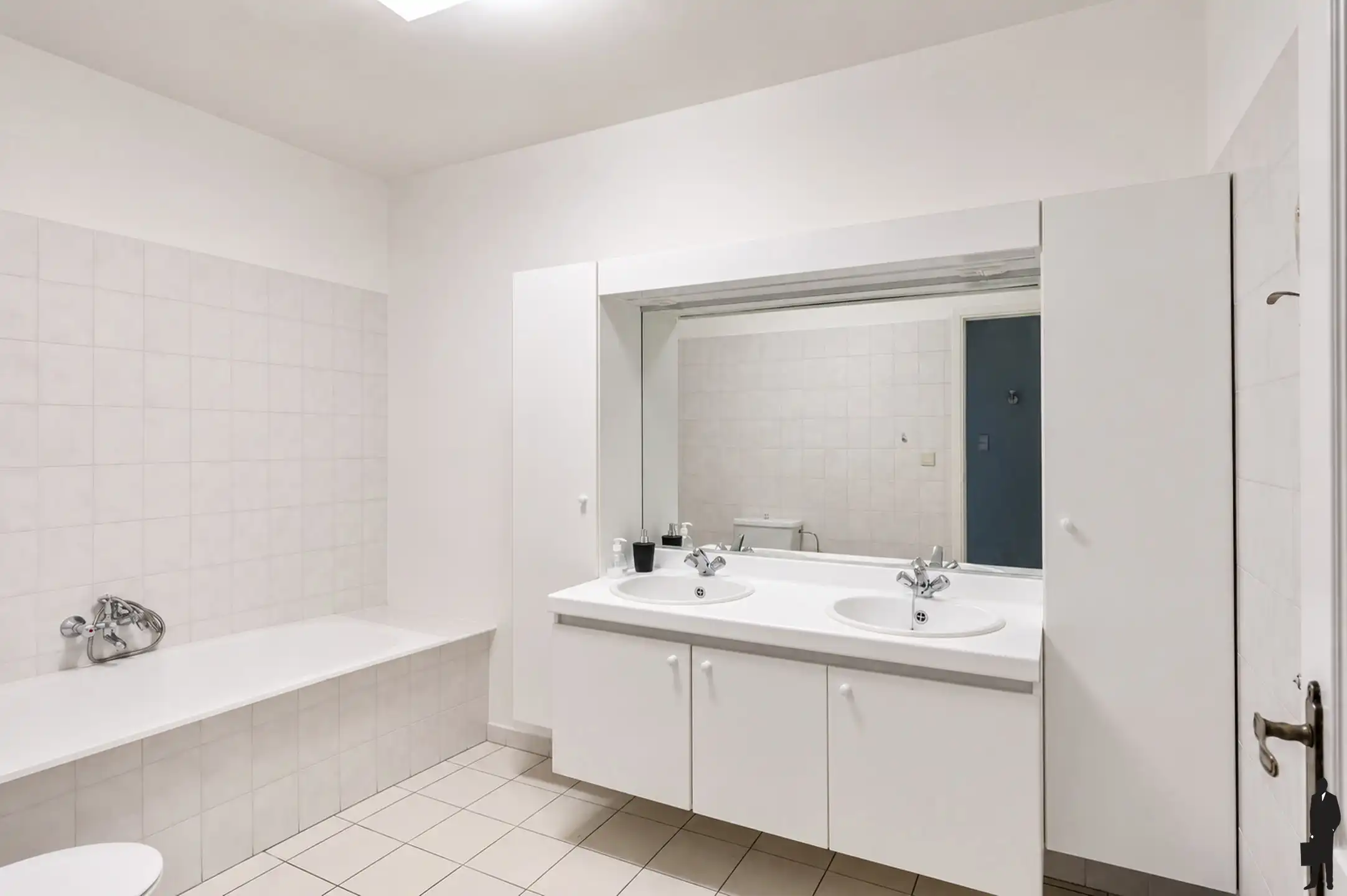 Ruim appartement van ca. 170 m² met 3 slaapkamers, garagebox en 2 terrassen op centrale ligging foto 18