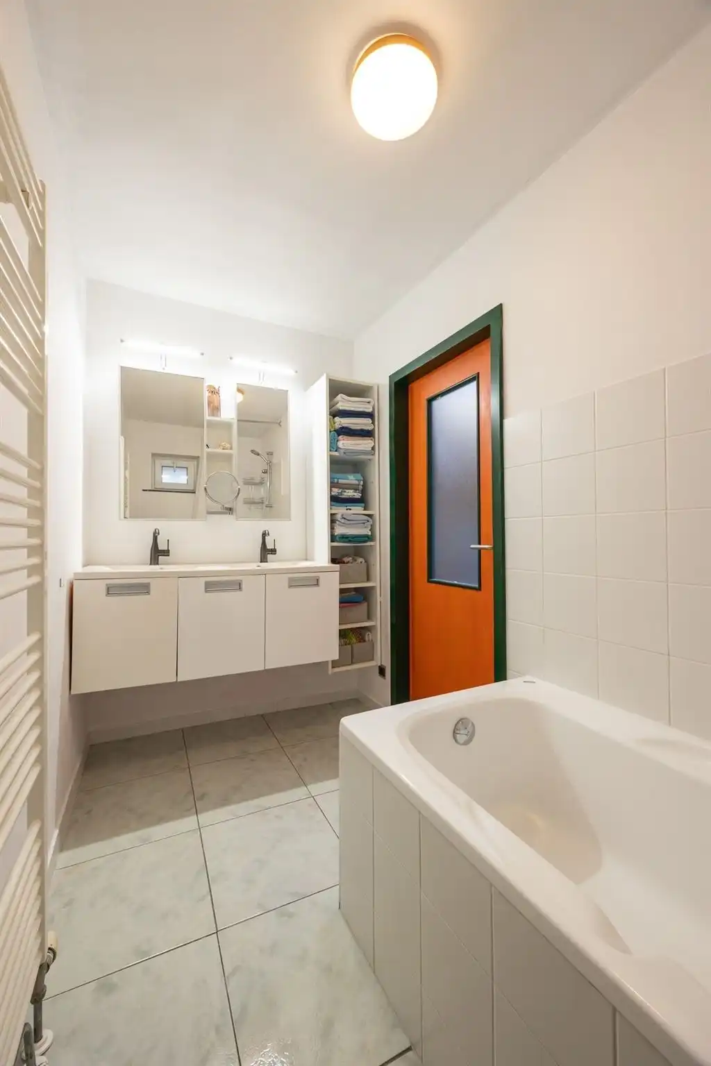 Ruim magazijn met multifunctionele achterbouw foto 17